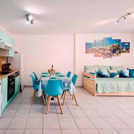 Turquoise Apartment Hyeres Exterior photo